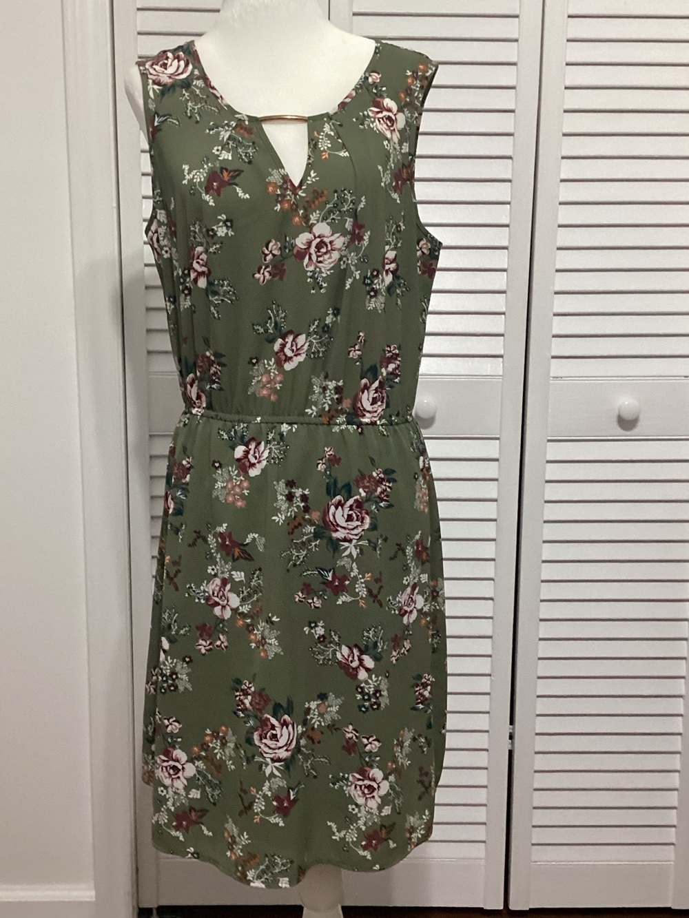 Olive Green Floral Midi Dress with Keyhole Detail